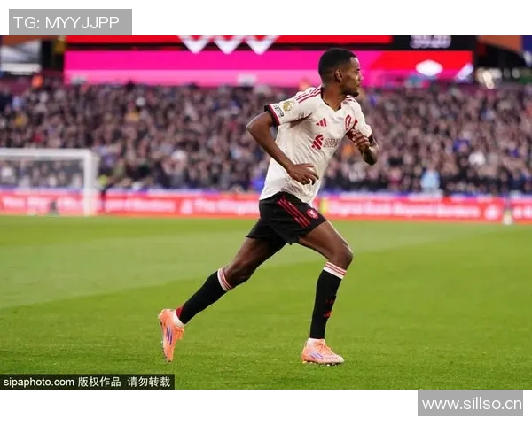 本特：伊萨克渴望超越埃基蒂克不应再被给予机会